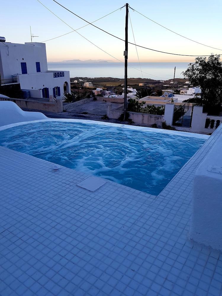 Amera Suites Fira  Exterior photo