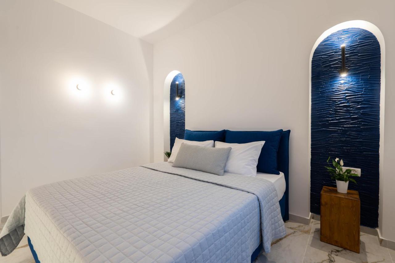 Amera Suites Fira  Exterior photo